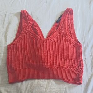 Crop back twist top